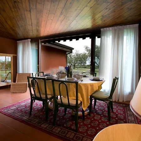 Soiano Sleeps 5 Pool Air Con Villa *