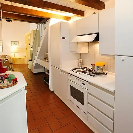 Soiano Sleeps 5 Pool Air Con Villa Soiano Del Lago
