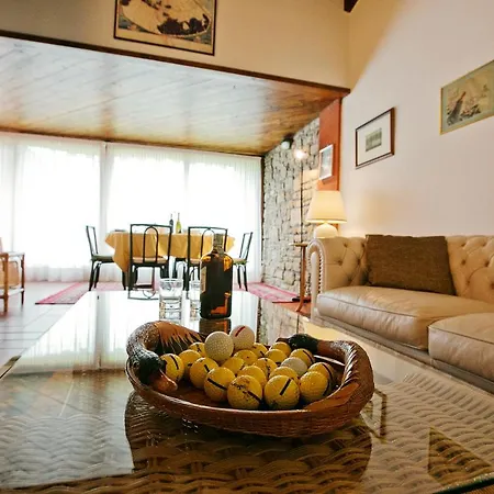 Soiano Sleeps 5 Pool Air Con *