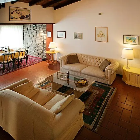 Soiano Sleeps 5 Pool Air Con Villa Soiano Del Lago